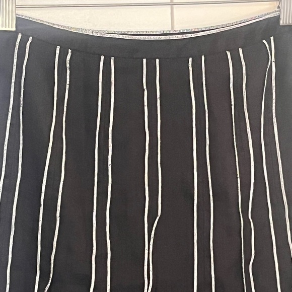 Carole Little Elegant Black Linen Skirt Skirt with White Stripes Size 8 - Picture 2 of 5